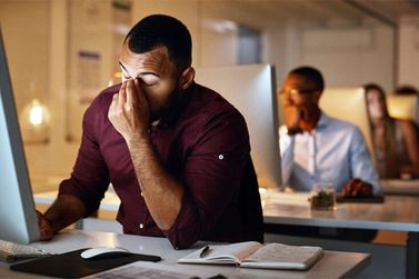 CEREST divulga boletim sobre sa&uacute;de mental e impactos do trabalho em Barbacena