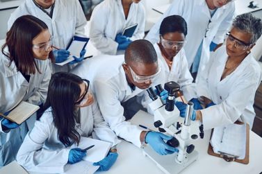 Prefeitura divulga vagas para professor P5 de Ci&ecirc;ncias em Barbacena