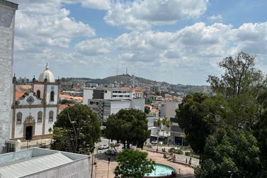 Semana come&ccedil;a fria e termina com temperaturas pr&oacute;ximas dos 30&deg;C em Barbacena