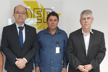 Luciano Rojas busca no DER pavimenta&ccedil;&atilde;o da estrada Barbosa-Avanhandava