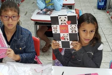 Munic&iacute;pio inicia entrega de material escolar na rede municipal
