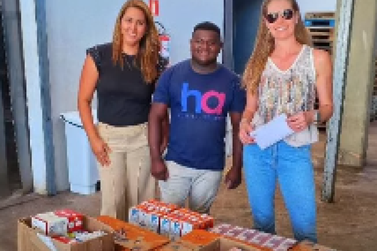 Barbosa doa mais de 1.600 litros de leite ao Hospital de Amor