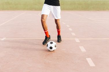 Jogos da Juventude come&ccedil;am com futsal sub-18 em Avanhandava