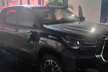 Pol&iacute;cia Militar recupera caminhonete furtada e prende homem em Bauru