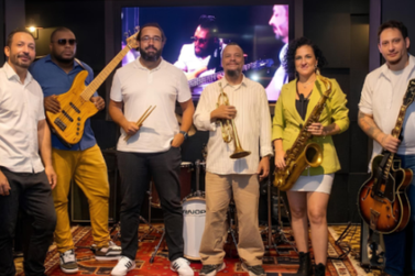 Sesc Bauru recebe show em homenagem a Miles Davis e John Coltrane