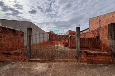 Terreno &agrave; venda - 126m&sup2; - Pousada da Esperan&ccedil;a I
