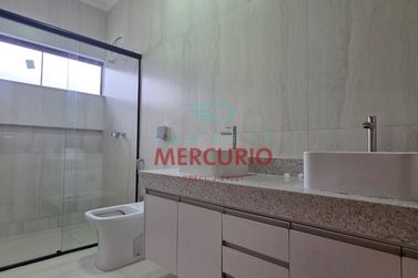 Casa &agrave; venda - 200m&sup2; - Morada Do Sol