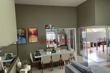Casa &agrave; venda - 248m&sup2; - Condom&iacute;nio Vale Florido 2