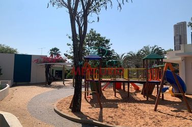 Casa &agrave; venda - 350m&sup2; - Vila Avia&ccedil;&atilde;o