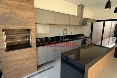 Casa &agrave; venda - 226m&sup2; - Higien&oacute;polis