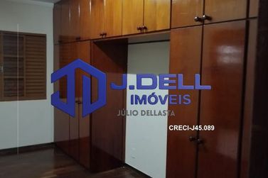 Casa &agrave; venda - 237m&sup2; - Dona Sarah