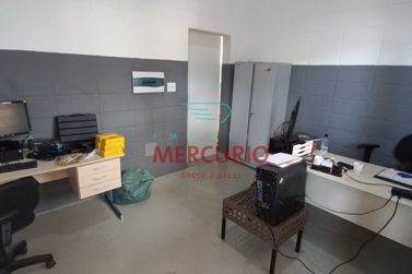 Sal&atilde;o Comercial &agrave; venda - 150m&sup2; - Jardim da Grama