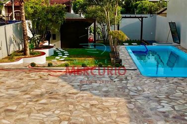 Casa &agrave; venda - 300m&sup2; - Vila Souto
