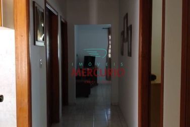 Casa &agrave; venda - 200m&sup2; - Jardim Colonial
