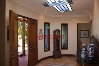 Casa &agrave; venda - 952m&sup2; - Jardim Shangri-L&aacute;