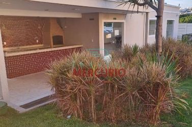 Apartamento &agrave; venda - 55m&sup2; - Vila Serr&atilde;o