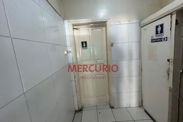 Sal&atilde;o Comercial para alugar - 135m&sup2; - Vila Mesquita