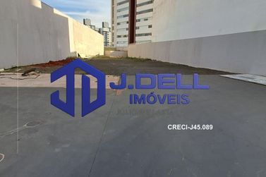Terreno &agrave; venda - 700m&sup2; - Aviacao