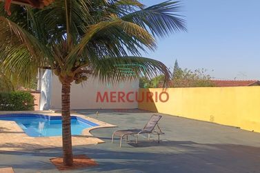 Ch&aacute;cara &agrave; venda - 888m&sup2; - Quinta da Bela Olinda