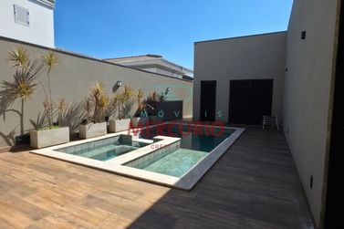 Casa &agrave; venda - 238m&sup2; - Morada Do Sol