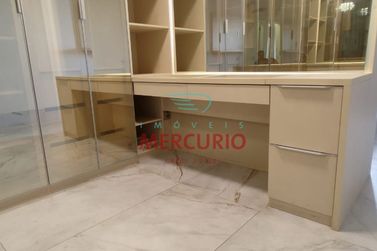 Apartamento &agrave; venda - 220m&sup2; - Centro