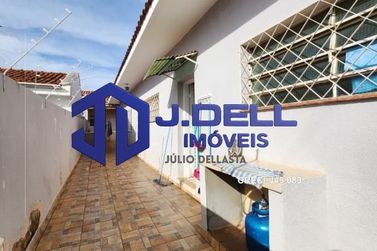 Casa &agrave; venda - 330m&sup2; - Vila Santa Izabel
