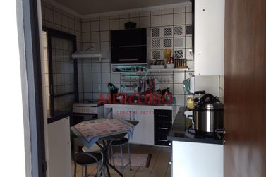 Apartamento &agrave; venda - 70m&sup2; - Jardim Auri Verde