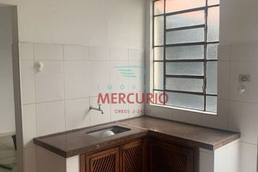 Casa para alugar - 200m&sup2; - Centro