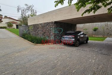 Casa &agrave; venda - 316m&sup2; - Jardim Shangri-L&aacute;