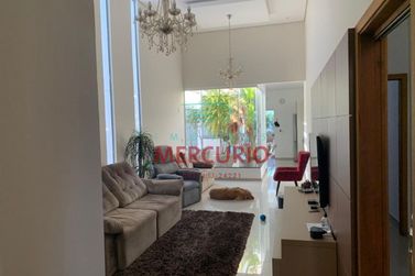 Casa &agrave; venda - 200m&sup2; - Resid. Solar Primavera