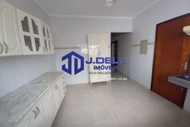 Casa &agrave; venda - 200m&sup2; - Vila Camargo