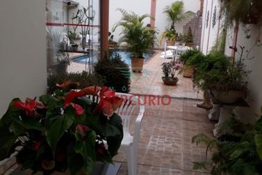 Casa &agrave; venda - 259m&sup2; - Jardim Estoril IV