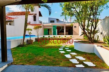 Casa &agrave; venda - 300m&sup2; - Vila Souto