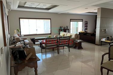 Casa &agrave; venda - 336m&sup2; - Residencial Tivoli