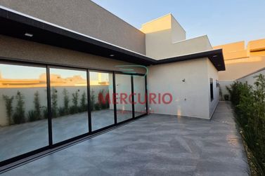 Casa para alugar - 167m&sup2; - Residencial Villa de Le&oacute;n