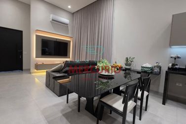 Casa para alugar - 167m&sup2; - Residencial Villa de Le&oacute;n