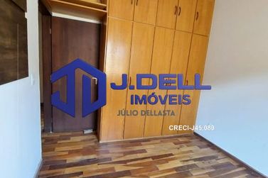 Casa &agrave; venda - 240m&sup2; - Jardim Terra Branca