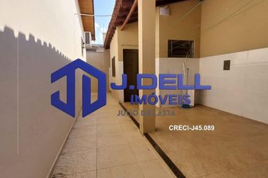 Casa &agrave; venda - 240m&sup2; - Jardim Terra Branca