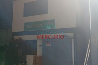 Sal&atilde;o Comercial para alugar - 650m&sup2; - Ch&aacute;caras Renno