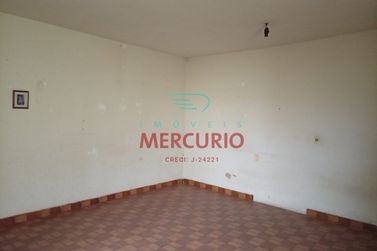 Casa &agrave; venda - 363m&sup2; - Vila Cardia