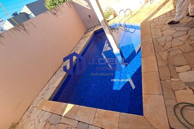 Casa &agrave; venda - 240m&sup2; - Terra Branca