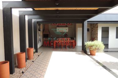 Casa &agrave; venda - 296m&sup2; - Jardim Terra Branca