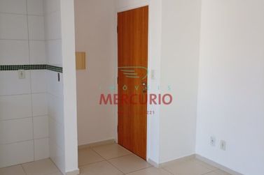 Apartamento &agrave; venda - 95m&sup2; - Vila Flores