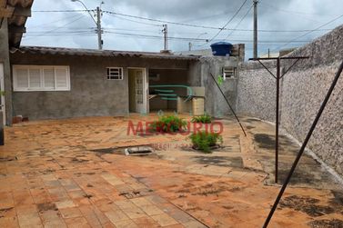 Casa &agrave; venda - 325m&sup2; - Quinta da Bela Olinda
