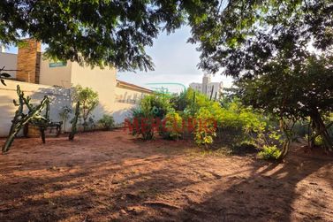 Terreno &agrave; venda - 592m&sup2; - Vila Nova Cidade Universit&aacute;ria