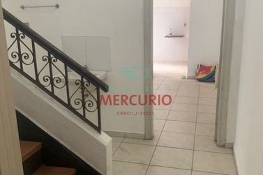 Casa para alugar - 200m&sup2; - Centro