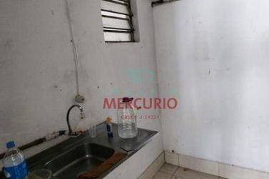 Ponto Comercial para alugar - 200m&sup2; - Centro