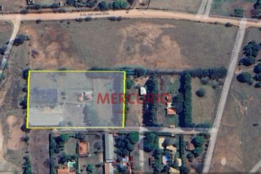 Ch&aacute;cara &agrave; venda - 827m&sup2; - Ch&aacute;caras Piratininga