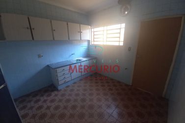 Casa &agrave; venda - 188m&sup2; - Vila Cardia