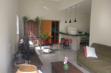 Casa &agrave; venda - 374m&sup2; - Jardim Colonial